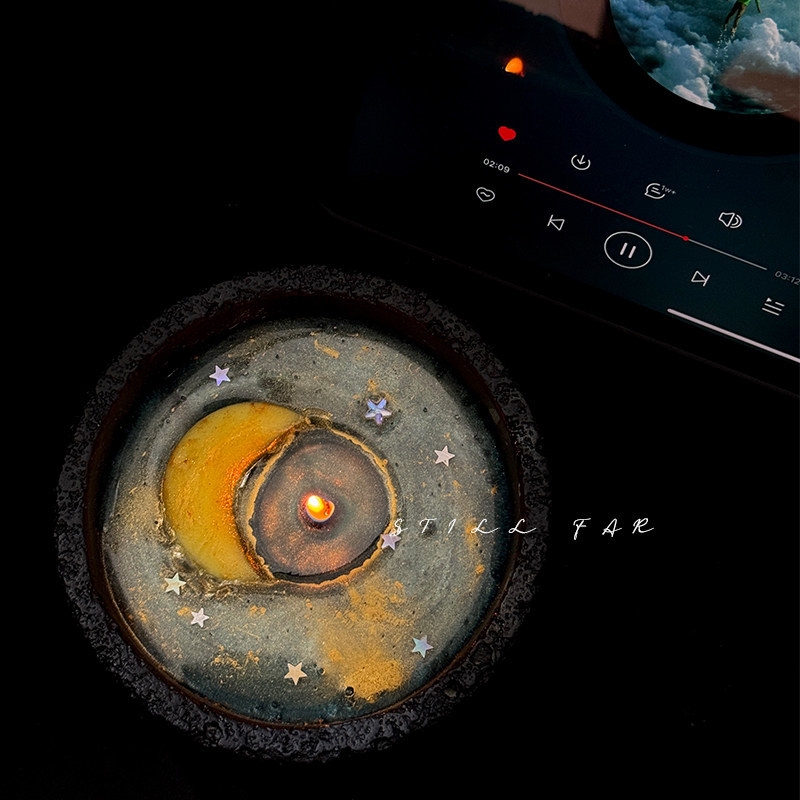Smeltende Maan Geurende Kaars  - Beeswax Taper Candle recensie en prijs